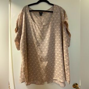 Woman’s plus size blouse